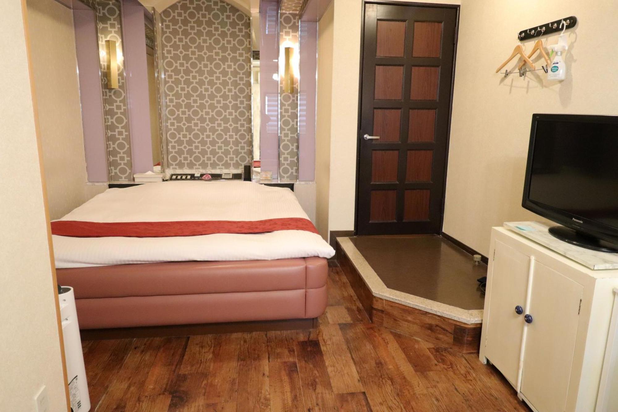 天然個室温泉 Hotel Lafontaine 諏訪 (Adults Only) Suwa  Zewnętrze zdjęcie